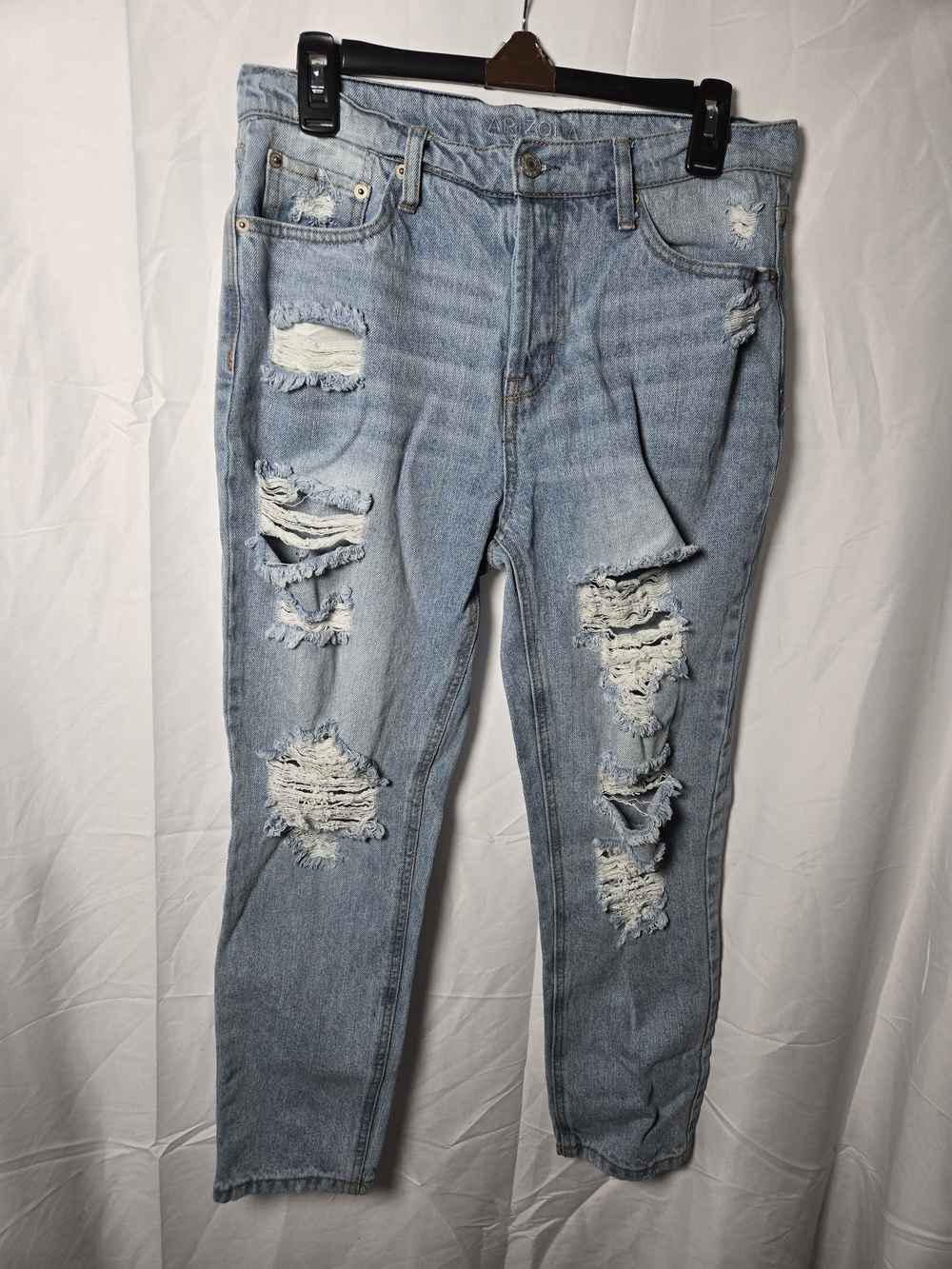 Arizona Jean Company Light Blue Distressed  Jeans